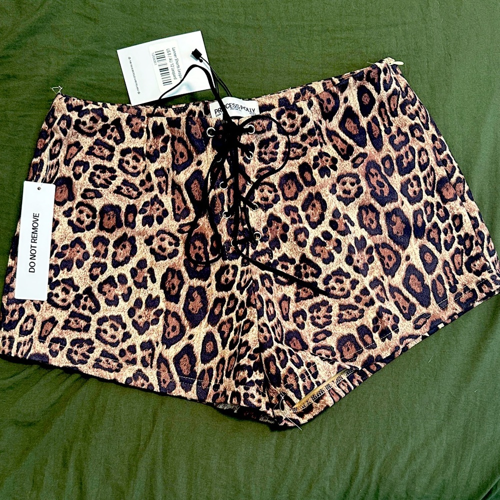 Princess Polly Lanner Shorts Leopard